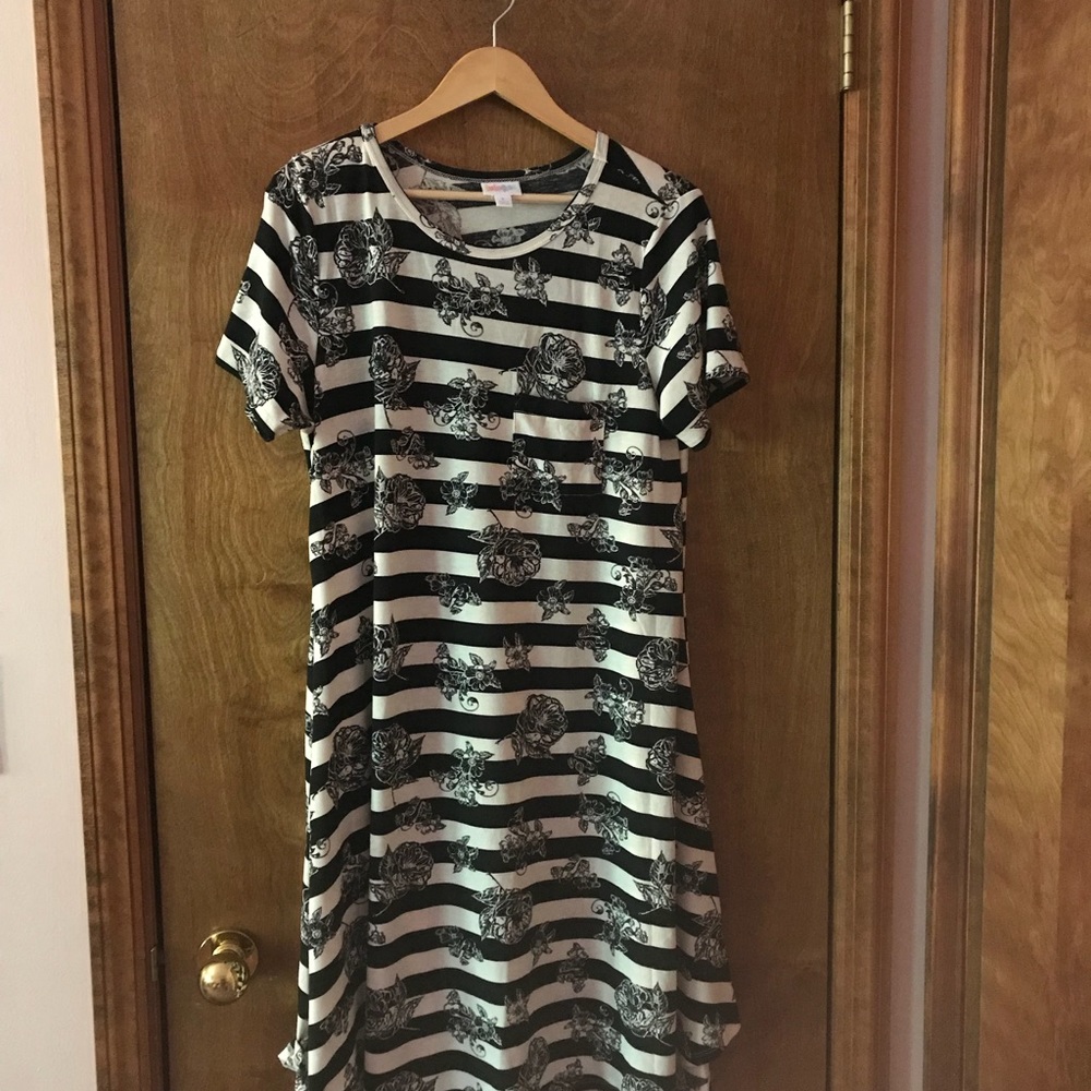 Lularoe Carly Dress
